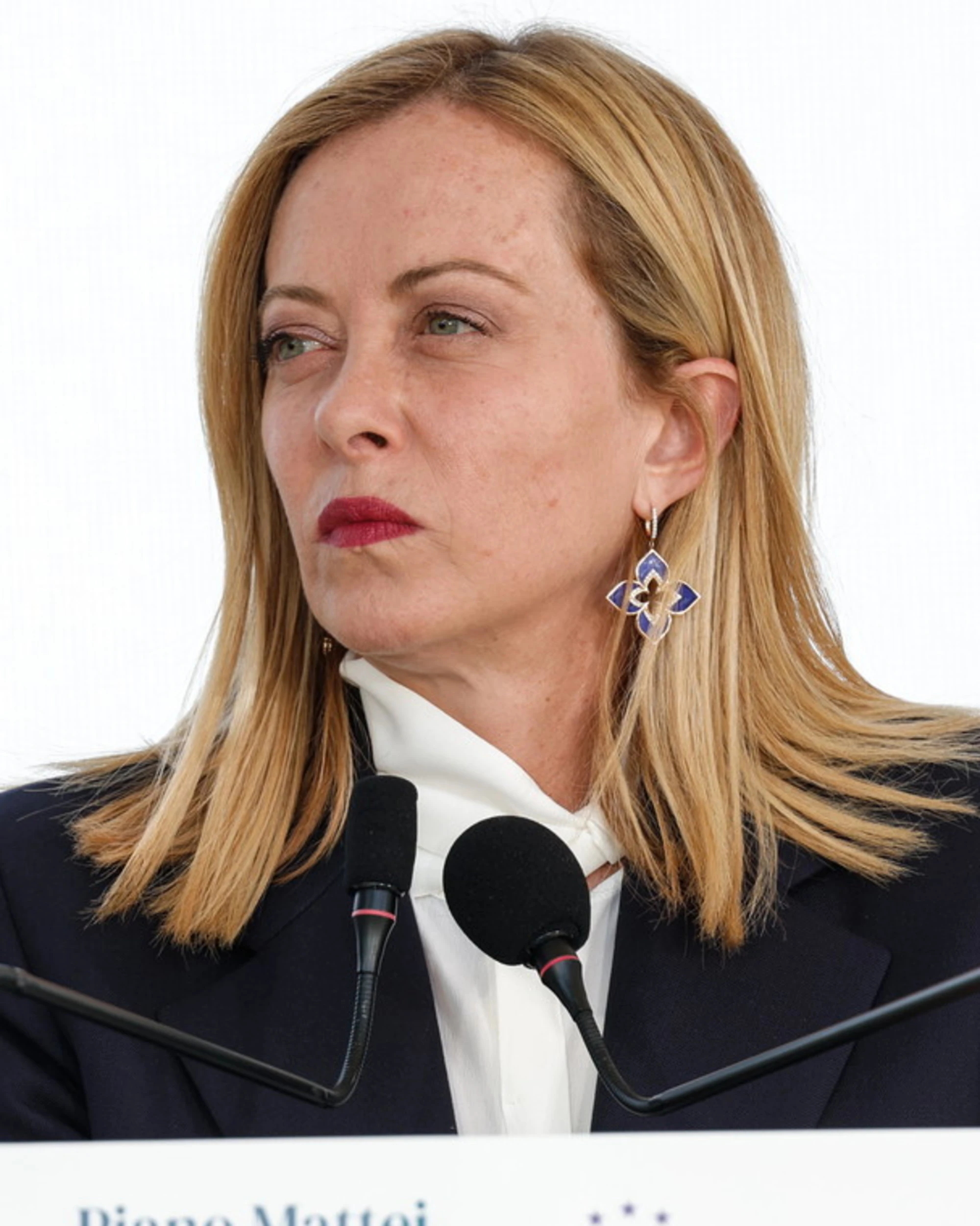 Leoncavallo, Meloni fa impazzire la sinistra: "Basta aree sottratte alla legalità"