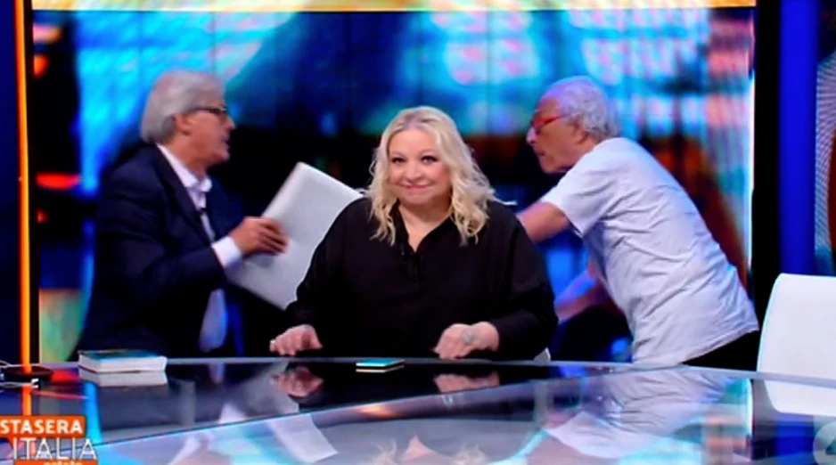 Sgarbi-Mughini a Stasera Italia, Maglie: "Sgarbi aveva ragione, Mughini pensa sempre di essere superiore"