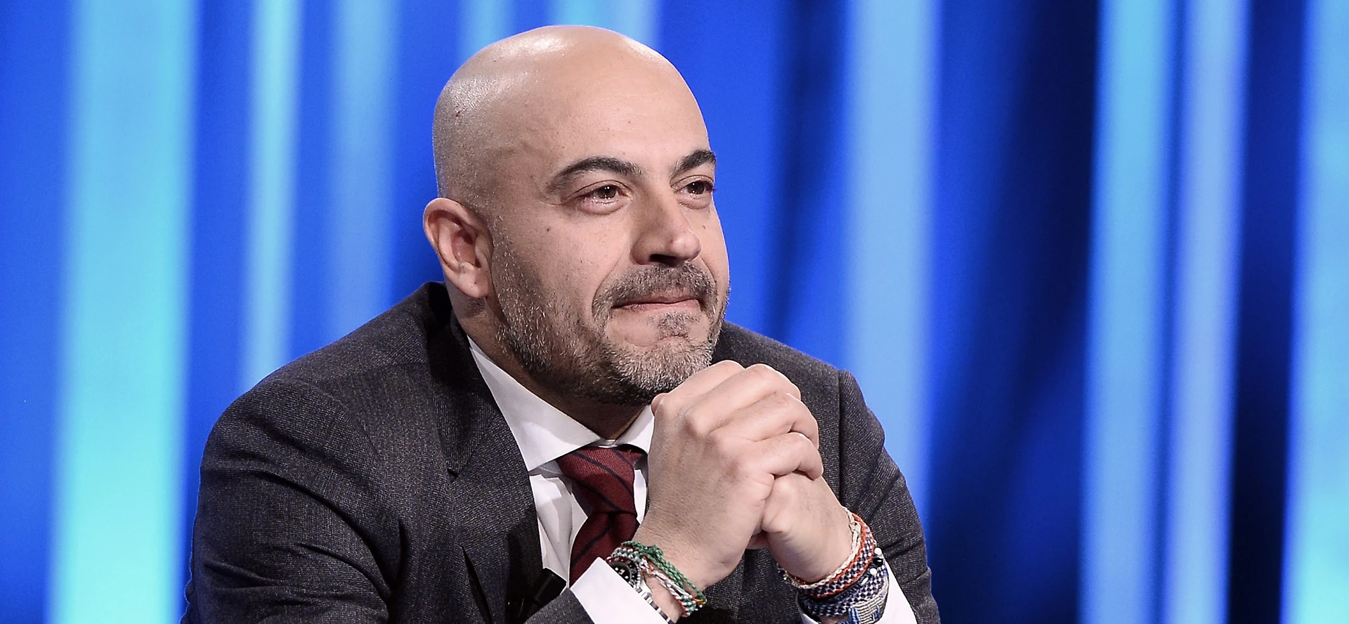 Alessandro Di Battista e Gianluigi Paragone, la congiura contro Luigi Di Maio: la prova, i soldi per i social