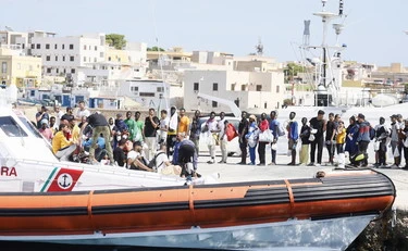 Il governo prevede mezzo milione di migranti? Ma la sinistra vuole più irregolari