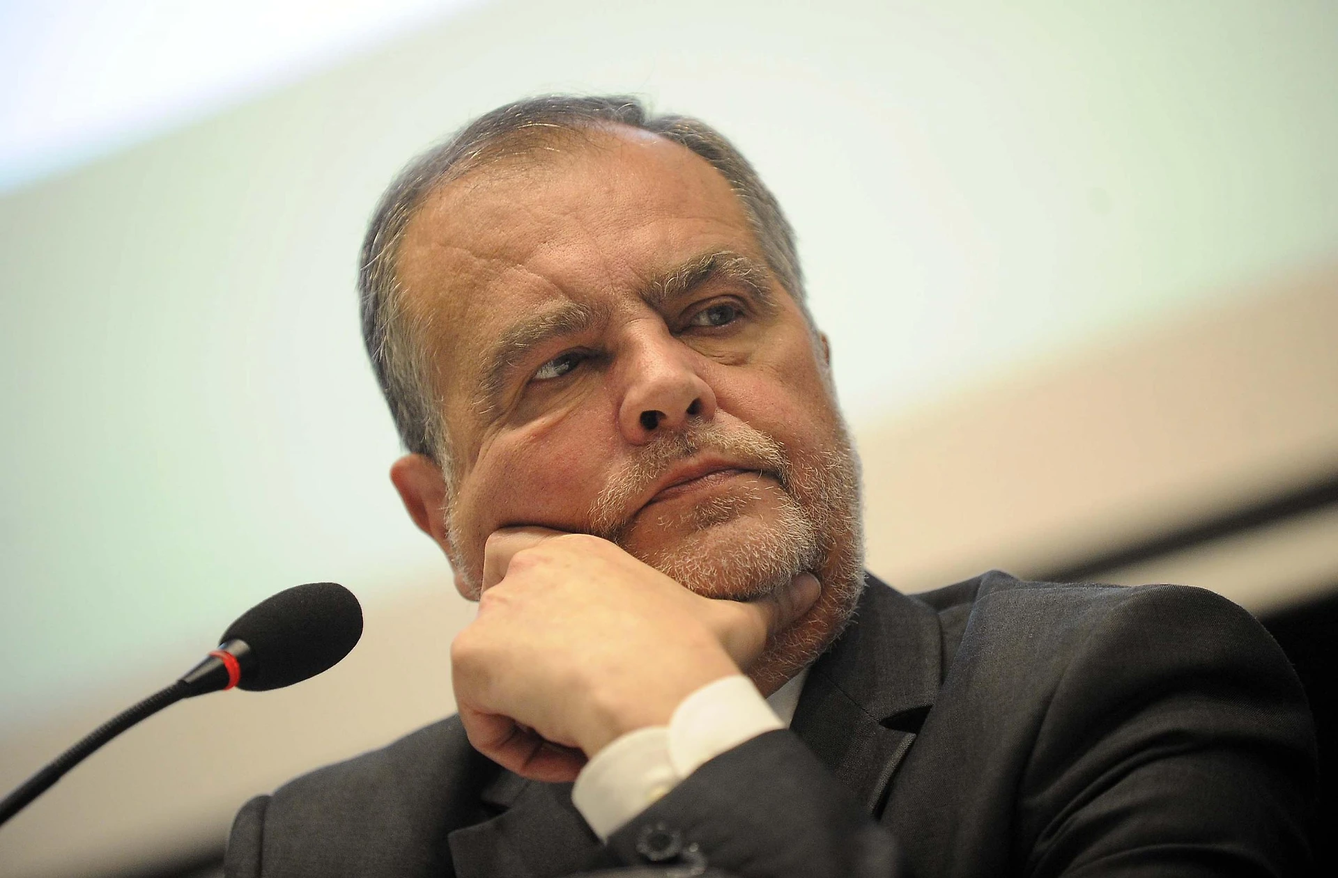 Omicidio di Macerata, Roberto Calderoli sul killer: "Facciamolo giudicare in Nigeria, lo metterebbero subito al muro"