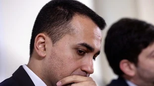 Luigi Di Maio "unico manovratore". Dagospia: il piano del grillino per tornare con Salvini