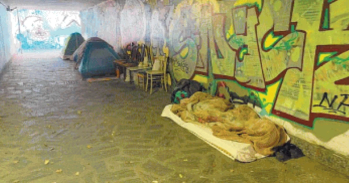 Milano, il tunnel del terrore tra rapine e senza tetto