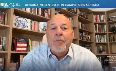 https://media.liberoquotidiano.it/BxBud-nNB-bP0UBKpSckbbk8k7tSshpTRfOKYDlatpU/width:800/quality:90/aW1hZ2VzLzIwMjYvMDgvMjUvMTI1ODE5Mzk0LTExMjVlNTFkLTc5NDEtNDZkZC04ZDYxLTk1ZGU4ZGIzYWYyOC5qcGc.webp
