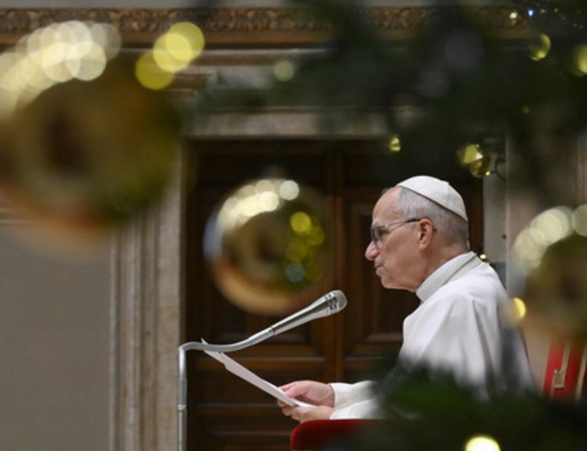 Leone XIV, clamoroso: cosa studia sullo smartphone