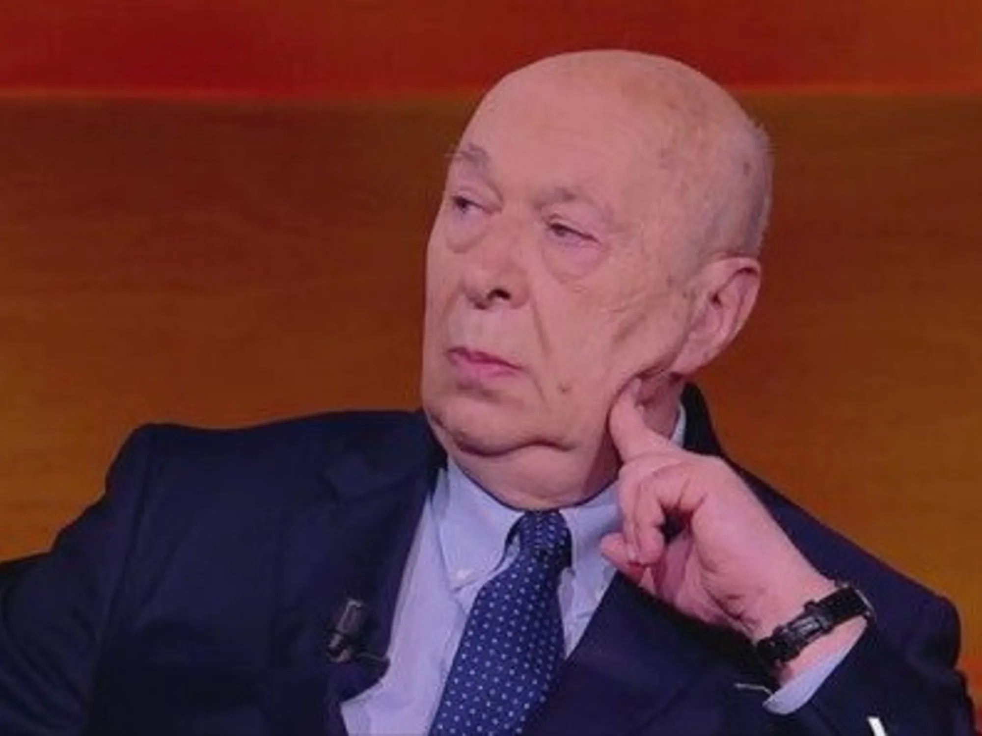 Leggi l'articolo: "Amare sorprese dal gladiatore Conte": Paolo Mieli, la profezia sul "suicidio" del Pd