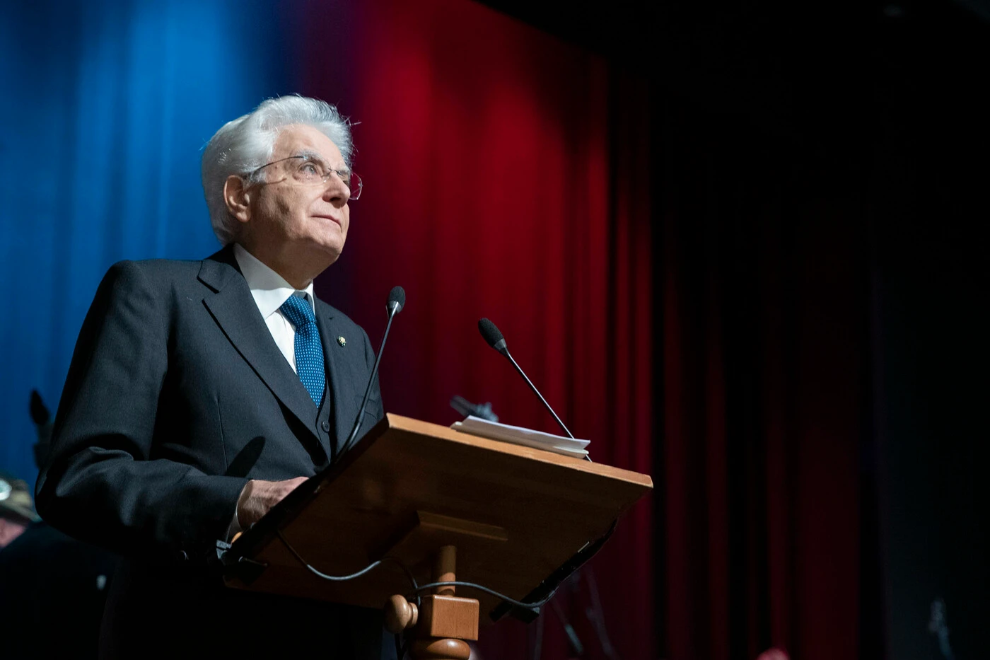 Sergio Mattarella blocca il rimpasto: "Per andare avanti in Europa servono solo personalità di alto livello"