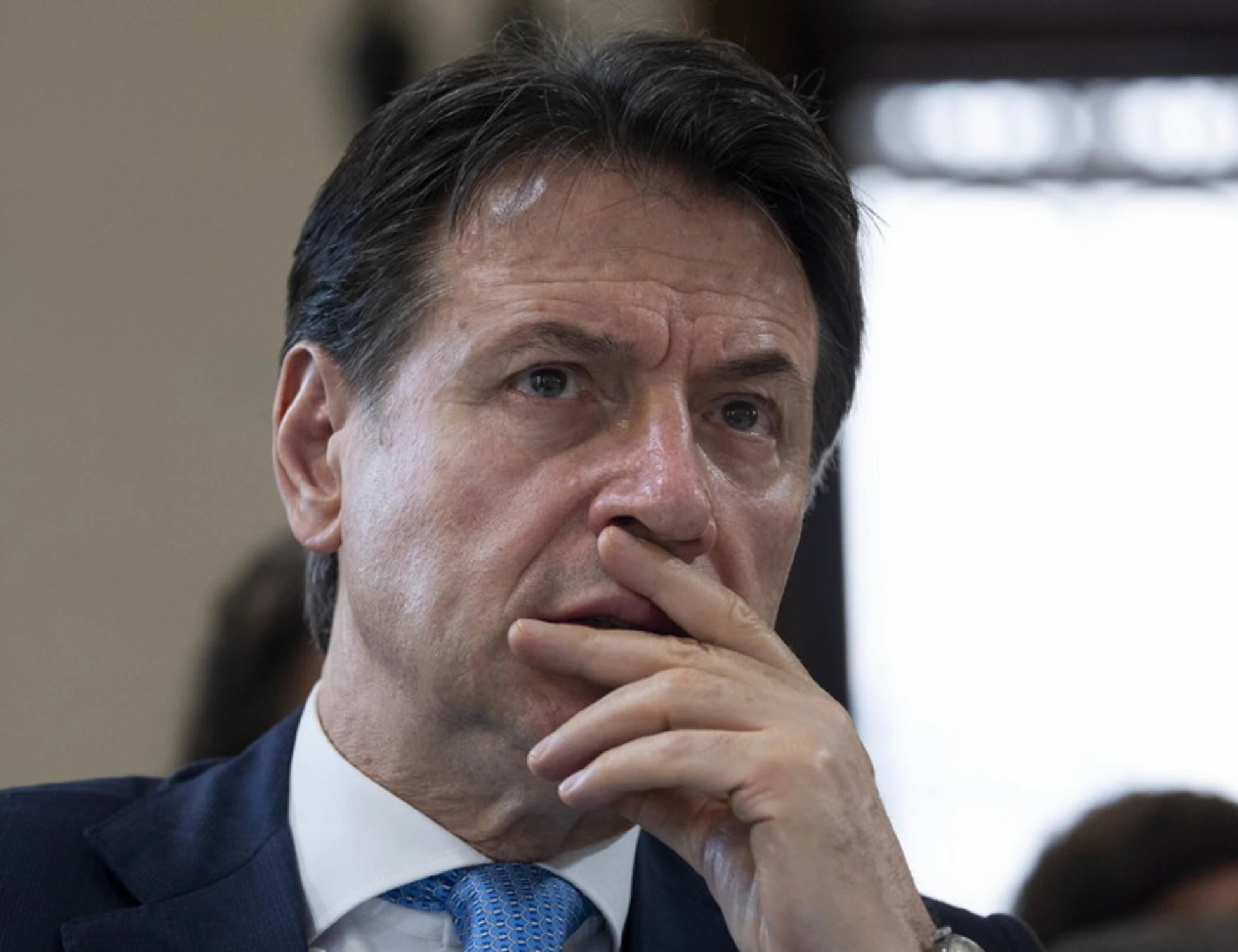 "Modalità aereo": FdI stronca Giuseppe Conte