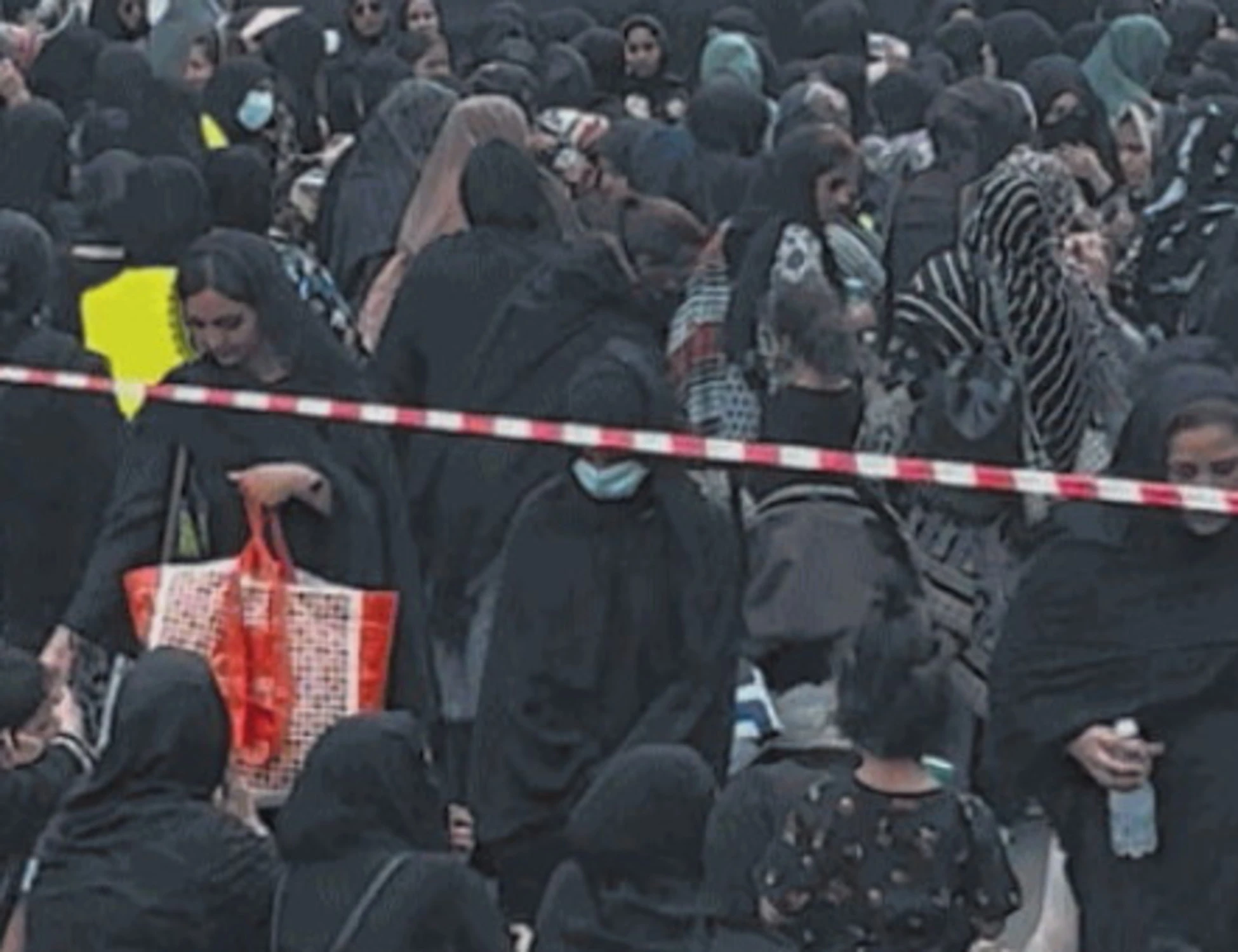 Milano, l'Islam festeggia l'Ashura e chiude le donne nel recinto