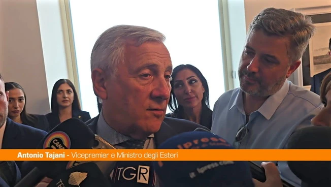 Napoli, Tajani "A ottobre tavolo con il centrodestra  per definire il candidato"