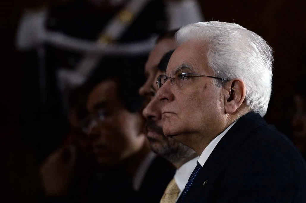 Silvio Berlusconi, il pizzino a Sergio Mattarella: "L'incarico di governo deve andare al centrodestra"