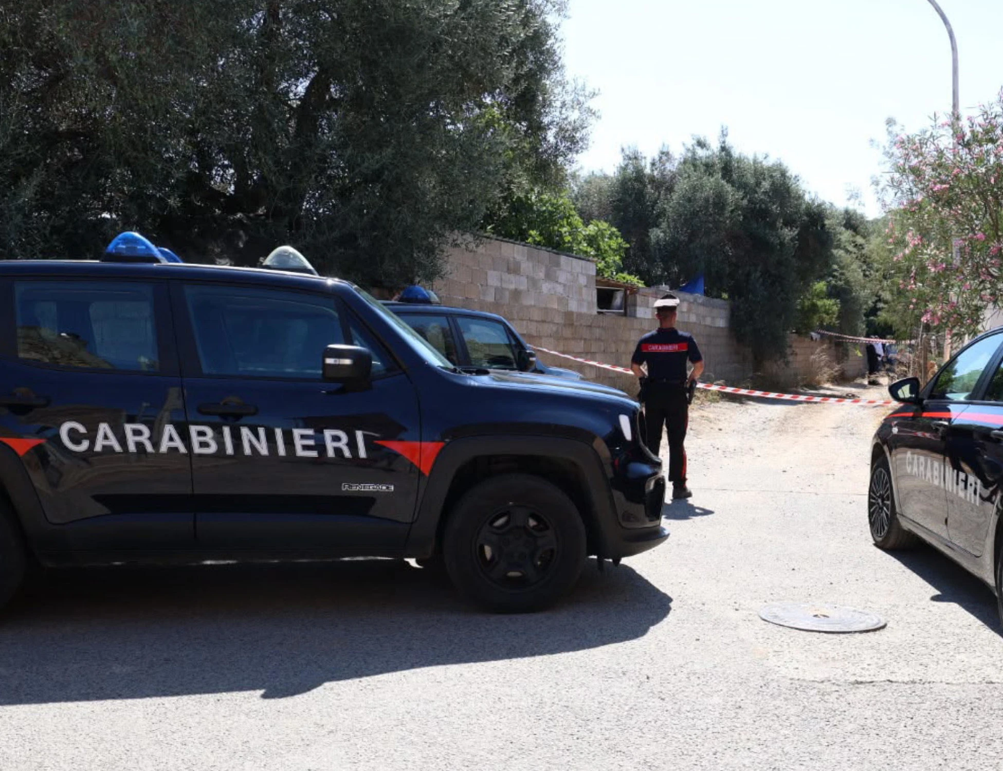 Bari Sardo, investe un 25enne e poi lo accoltella a morte: caccia al killer