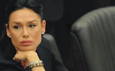 Grazia a Nicole Minetti, il mistero dell'asse tra "Fatto Quotidiano" e Rai