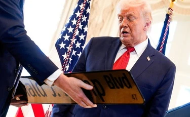 Donald Trump, la lettera al premier norvegese: "Senza Nobel non sono più obbligato a pensare alla pace"