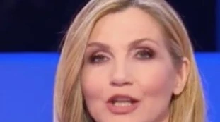 Michelle Hunziker e Giovanna Botteri, anche Lorella Cuccarini dice la sua: "A volte ci dipingono per quello che non siamo". Frecciatina a Heather Parisi?
