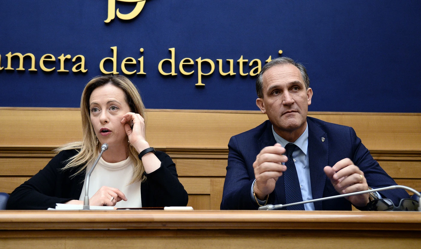 Giorgia Meloni si prende l'ex colonnello di Gianfranco Fini: Fratelli d'Italia senza limiti