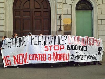 Roma, flash mob sotto l'ufficio del Commissario Sottile