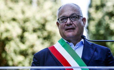 Roberto Gualtieri, l'ultima follia del Pd a Roma: strisce pedonali rialzate