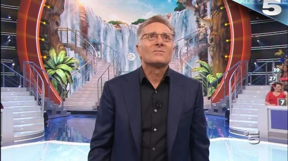 Paolo Bonolis, ritorno brutale a Mediaset: si prende due super-programmi