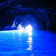 Puzza e schiuma bianca