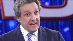 L'Eredità, "ci fa un...". Flavio Insinna e la signora Diana: pronti via, cala il gelo in studio