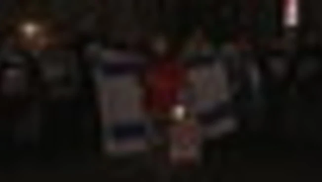https://media.liberoquotidiano.it/CChS1NNypXToe2mQtinvV0WiW-uwDlUbaKEOqPQRu7A/width:800/quality:90/aW1hZ2VzLzIwMjUvMTAvMDcvMDgwMTE5NTkyLWRmYTk3NjJmLTJmYjMtNDc2ZS1iY2RmLTk0YTg2ODA3MzhiOC5qcGc.webp