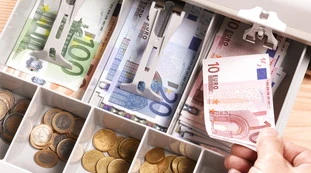 Tassa sulle banche, ecco come funziona: mutui e fisco, godono gli italiani