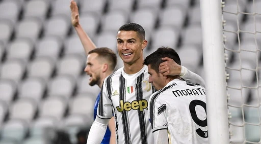 Champions League, la Juve "si allena" con la Dinamo Kiev: 3-0. Lazio, pari col Borussia: ora "spareggio" col Bruges