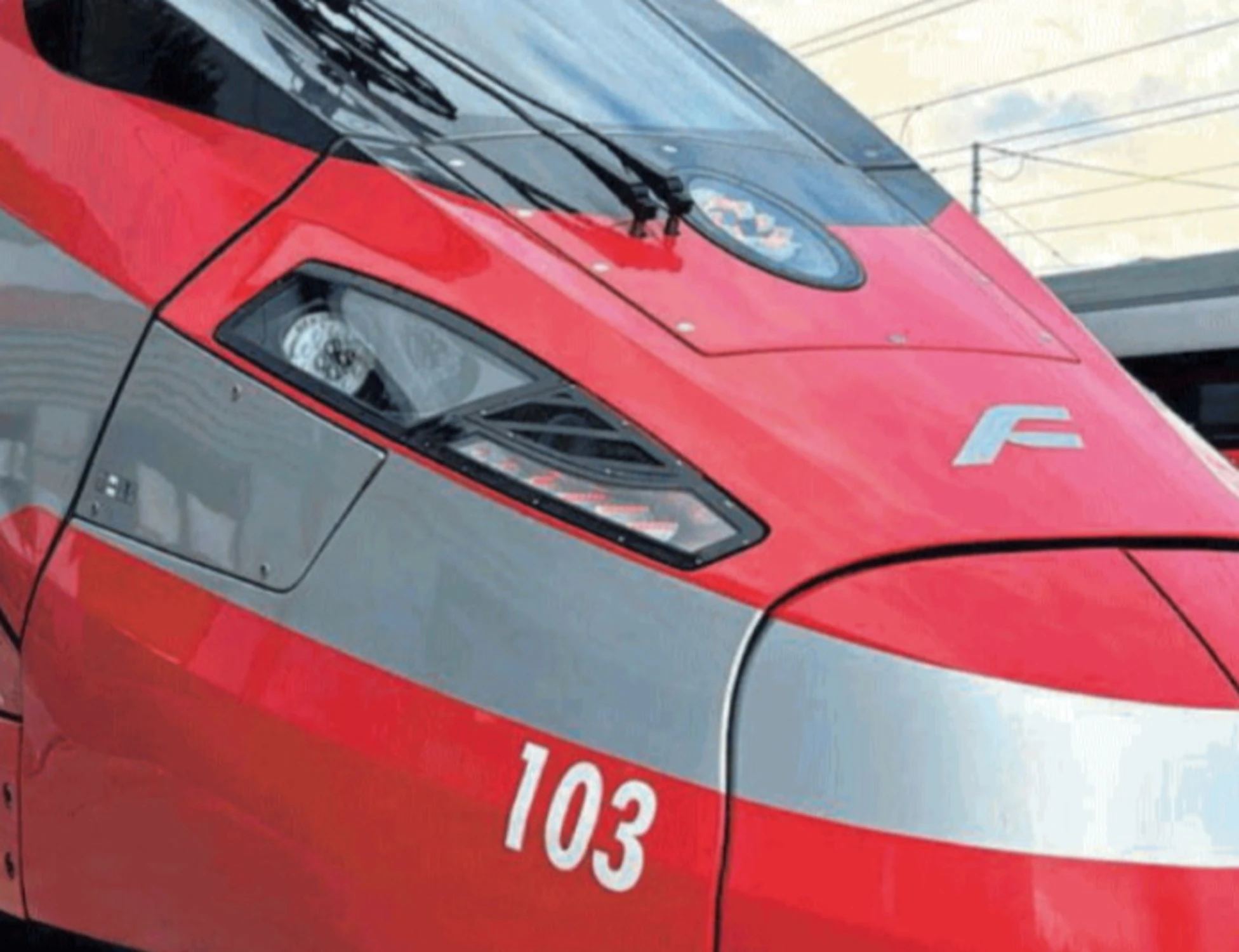 L’Alta Velocità sale in barca. Frecciarossa con Luna Rossa verso l'America's Cup di Napoli