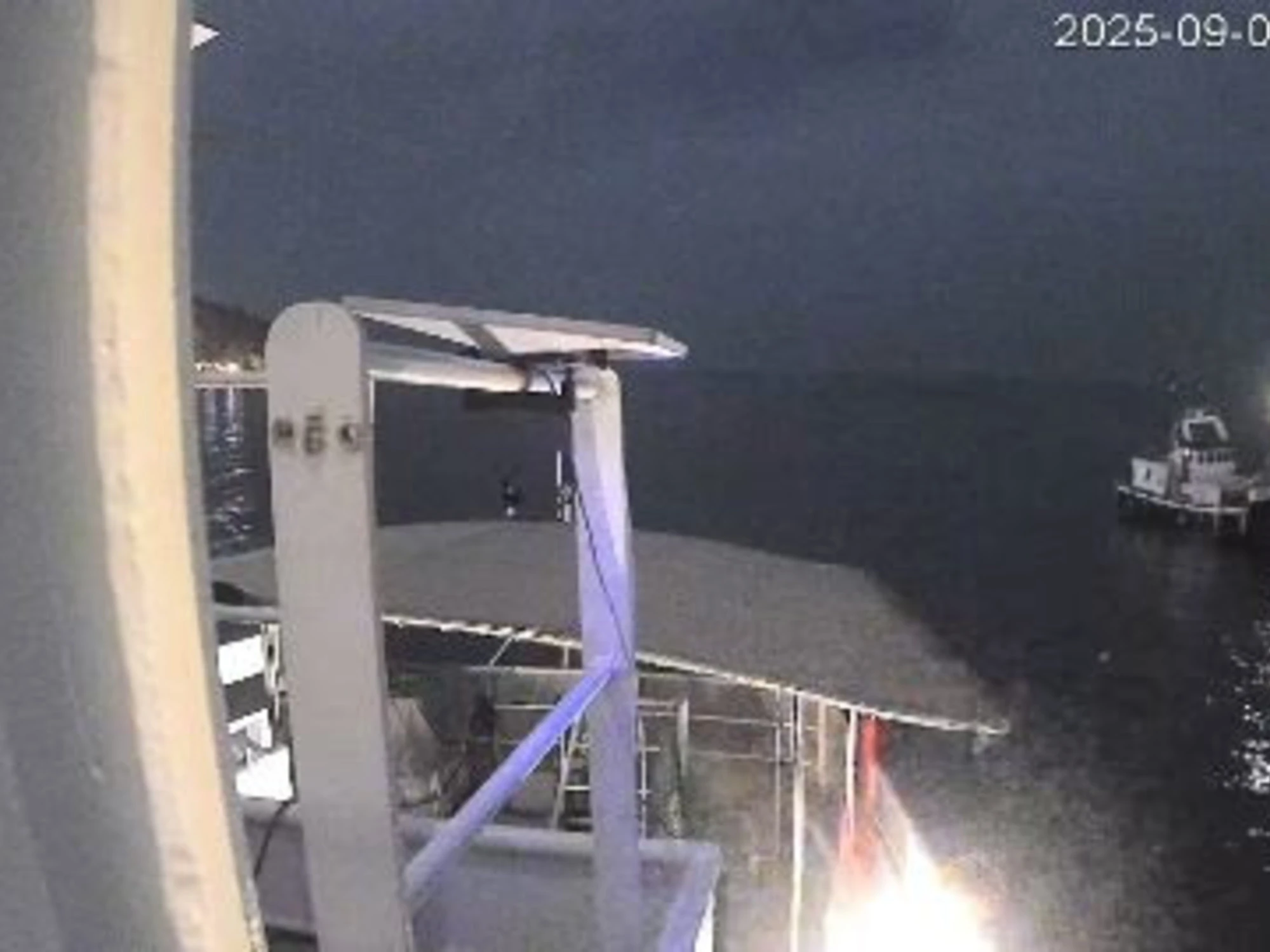 Flotilla, la Tunisia smentisce l'equipaggio: "Salvagenti e un accendino, nessun drone"