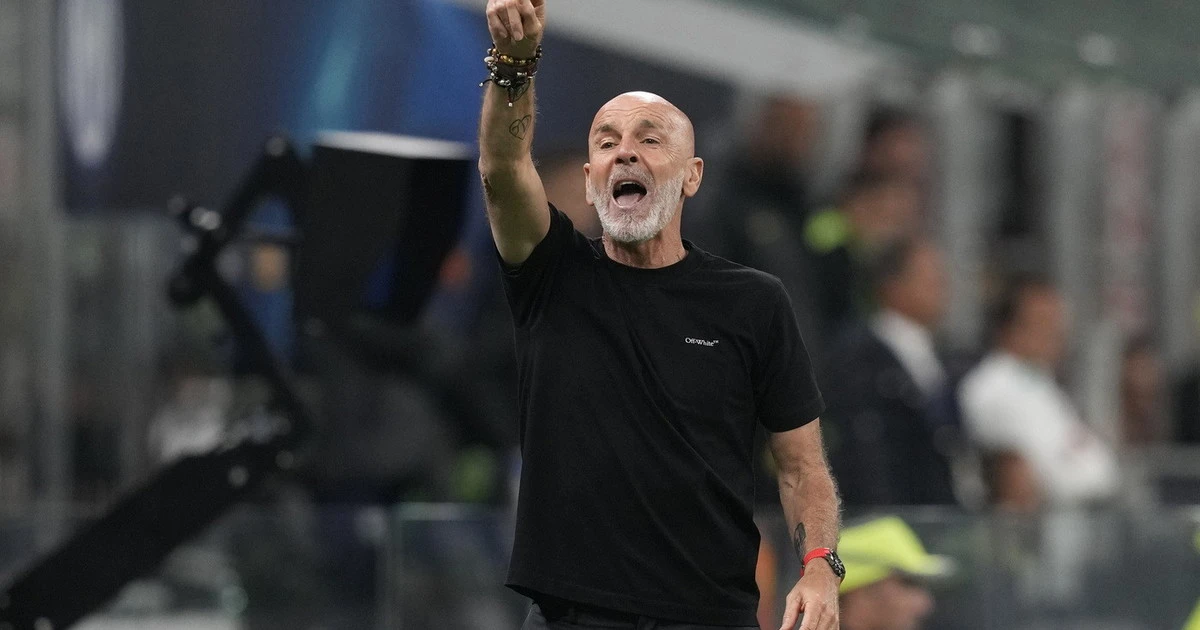 Stefano Pioli contro l'arbitro: "Tante situazioni...", diluvio di sfottò al mister