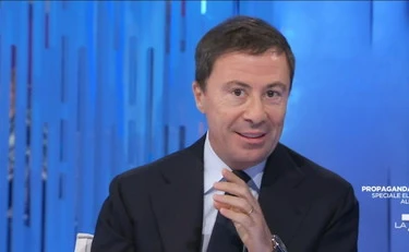Otto e Mezzo, Bocchino fa nomi e cognomi: "Ecco chi ha distrutto i conti dell'Italia"