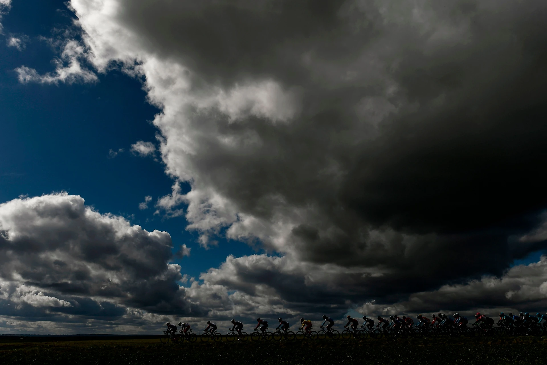 Previsioni meteo, giorni contati per l'ondata di caldo: cosa sta per cambiare (già da domani)