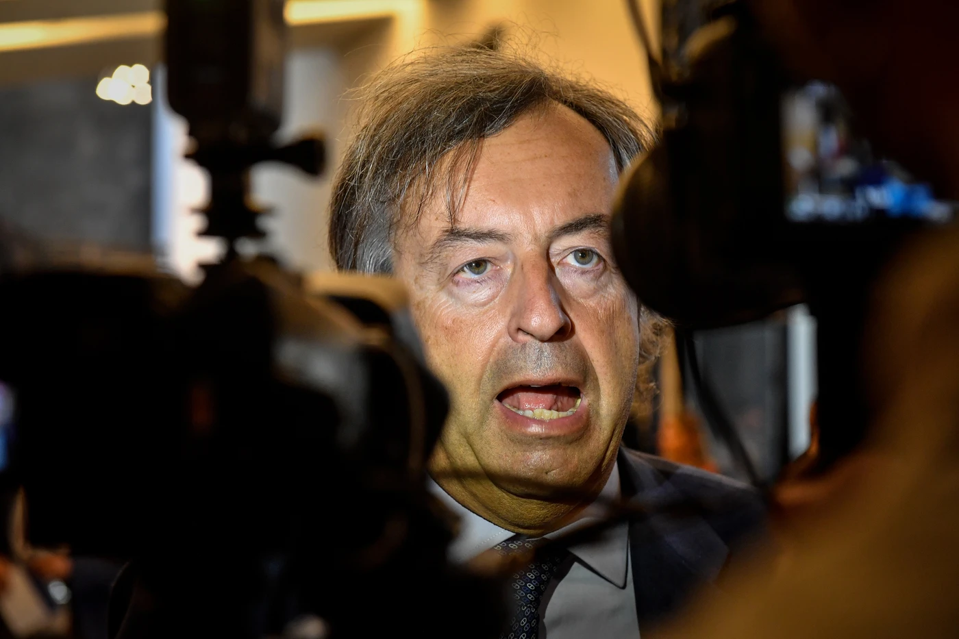 Coronavirus, Roberto Burioni contro Giuseppe Conte: "Scuola e bambini cinesi? Hanno ragione i leghisti"