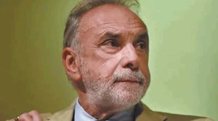 Coronavirus, Giuseppe Remuzzi: "Tre tipi di virus in Italia, cosa cambia da Nord a Sud. Mi preoccupa la combinazione con l'influenza"