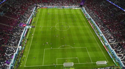 Sondaggio, "effetto-calcio": i partiti che beneficiano dei Mondiali