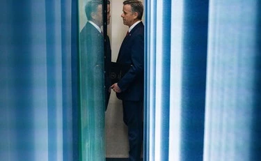 Ratcliffe, "ha avvertito Putin": il vero motivo della visita del capo della Cia a Mosca