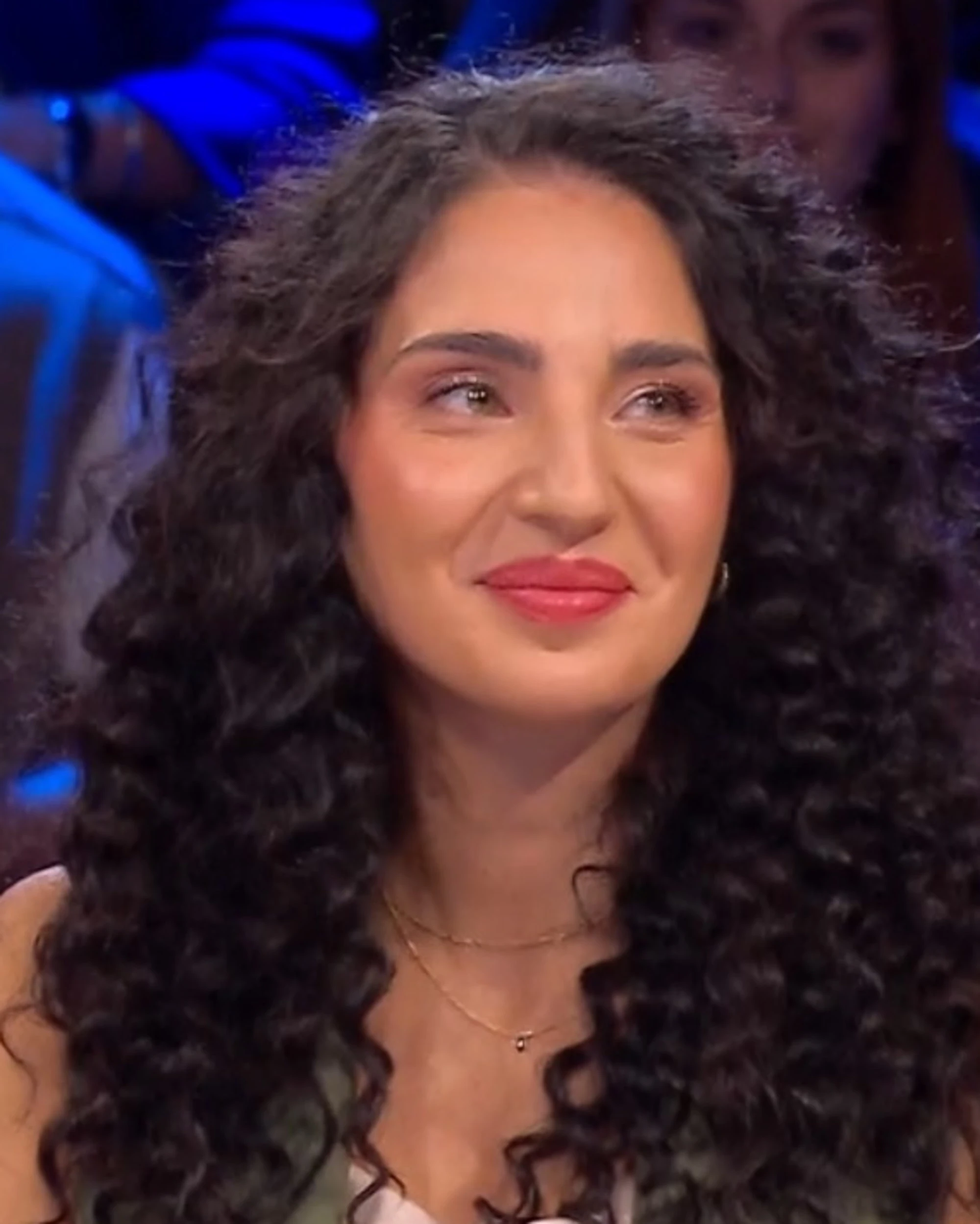 Affari Tuoi, ormone impazzito e sospetto su Beatrice: "Lei è bellissima, ma..."