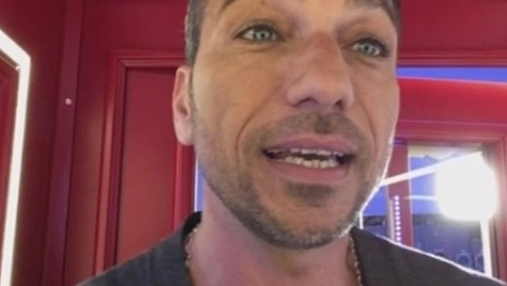 Pomeriggio 5, Costantino Vitagliano in lacrime: "Perché devo ringraziare Barbara D'Urso"