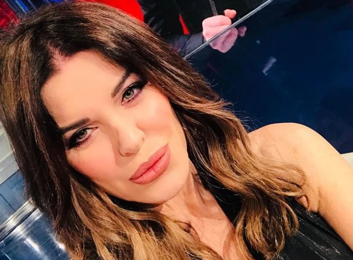 Sanremo 2020, Alba Parietti ha un brutto sospetto: "Chi punta alla lite tra Amadeus e Fiorello"