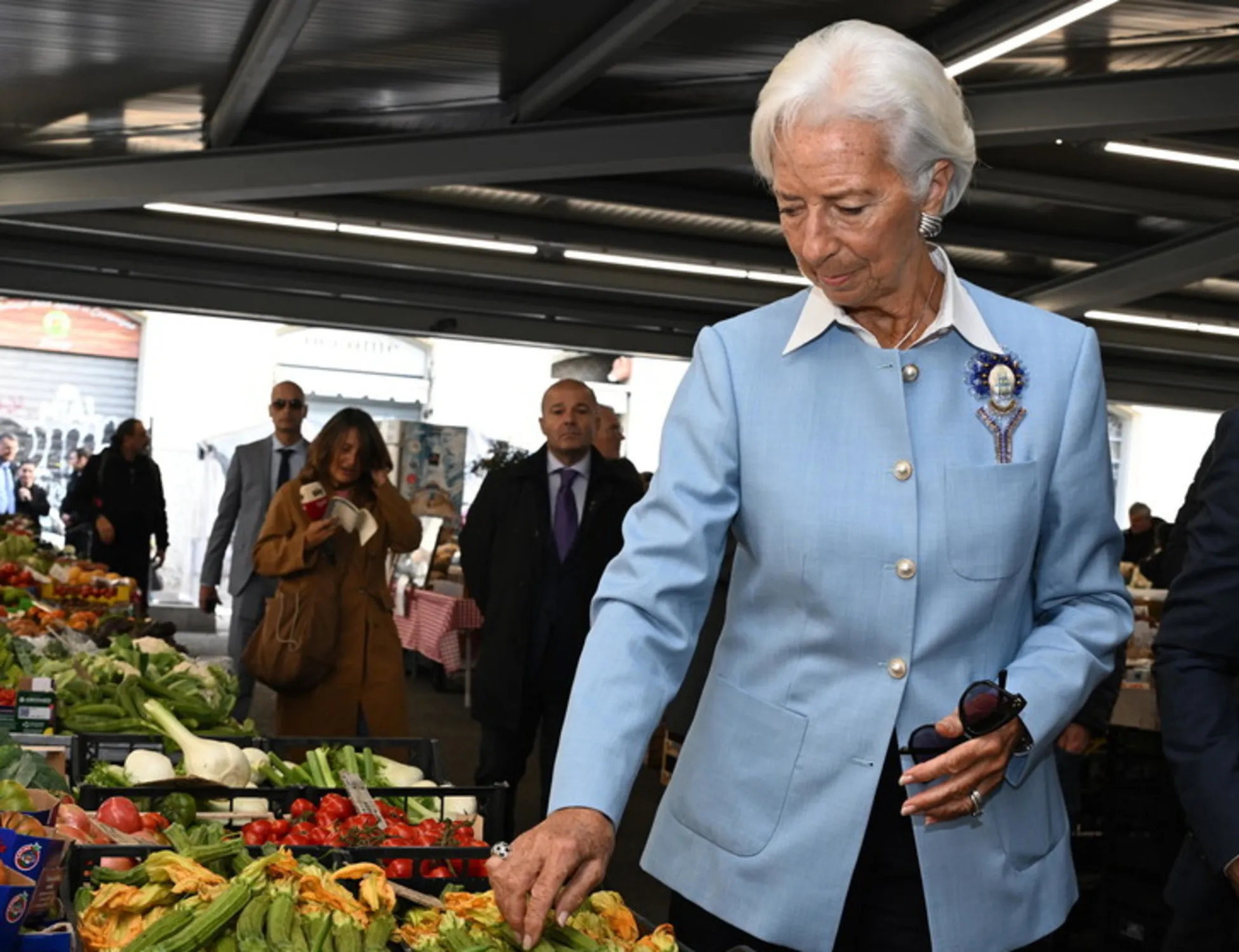 Lagarde al mercato "scopre" i rincari