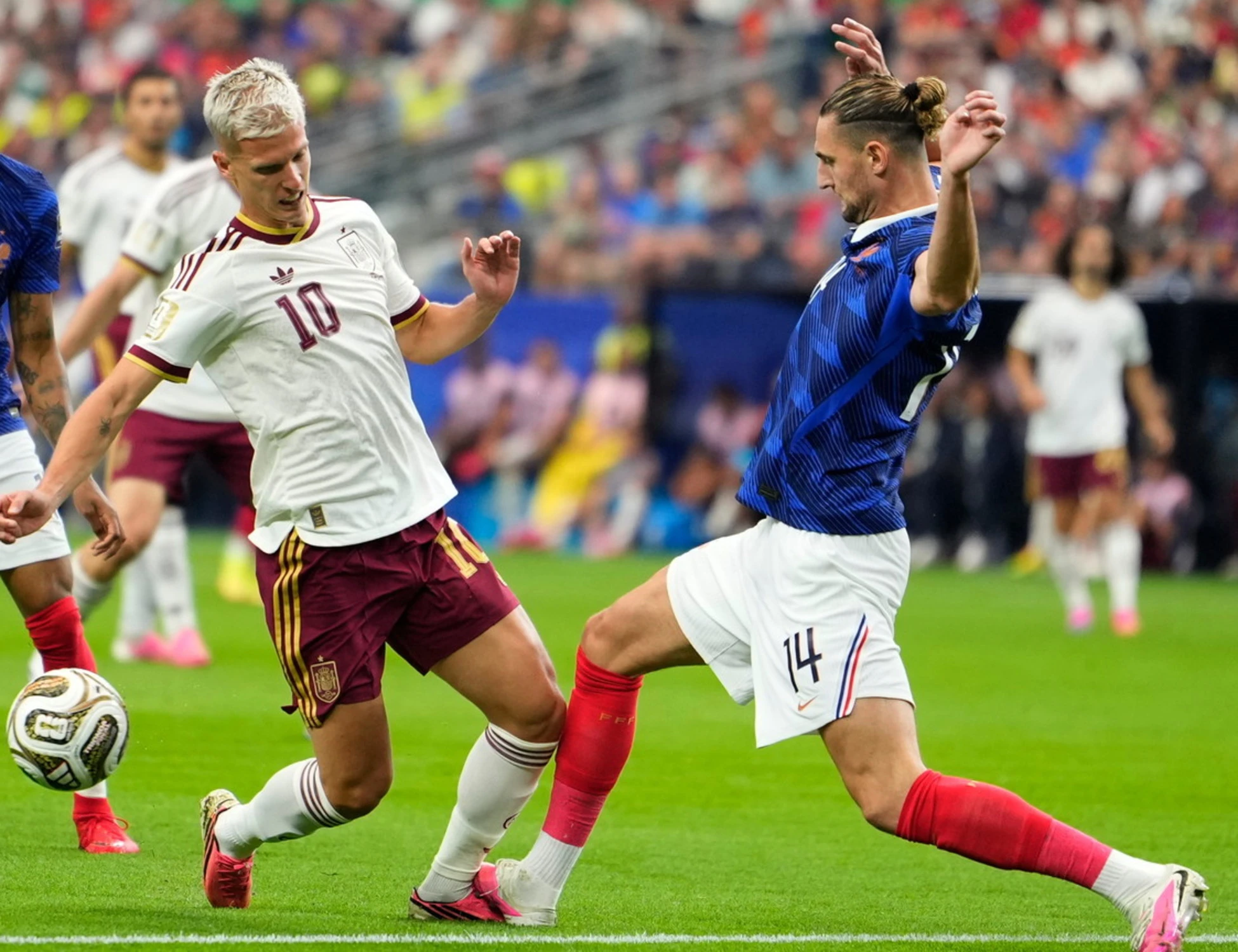 Mondiali 2026, la Spagna batte la Francia 2 a 0 e vola in finale
