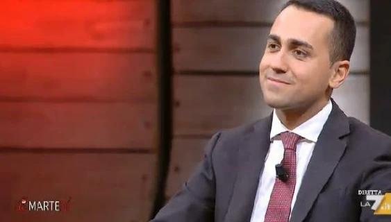 Luigi Di Maio senza vergogna a DiMartedì: "Tutti hanno posto veti, ho capito perché i partiti sono morti"