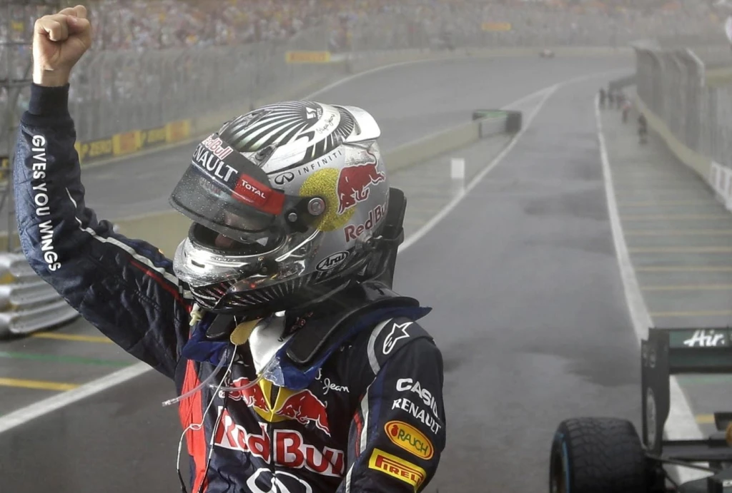 Un&apos;ombra &quot;gialla&quot; sul mondiale di Vettel: sorpasso irregolare?