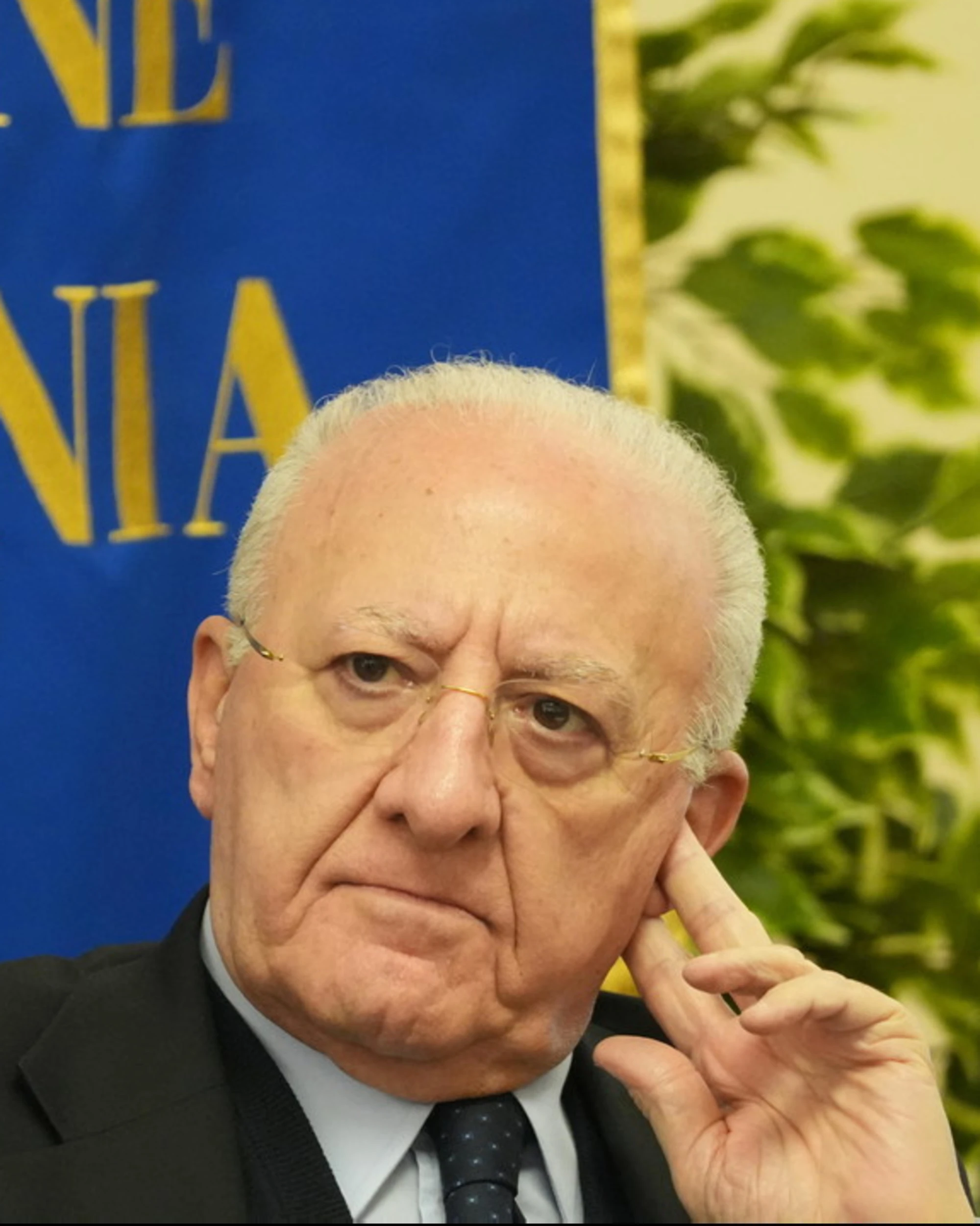 De Luca, fine corsa. La Consulta: "Terzo mandato, legge incostituzionale"