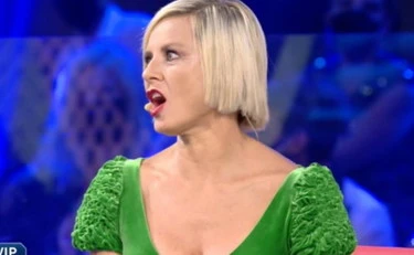 Grande Fratello Vip, il retroscena: la prima rissa nei corridoi a tarda notte