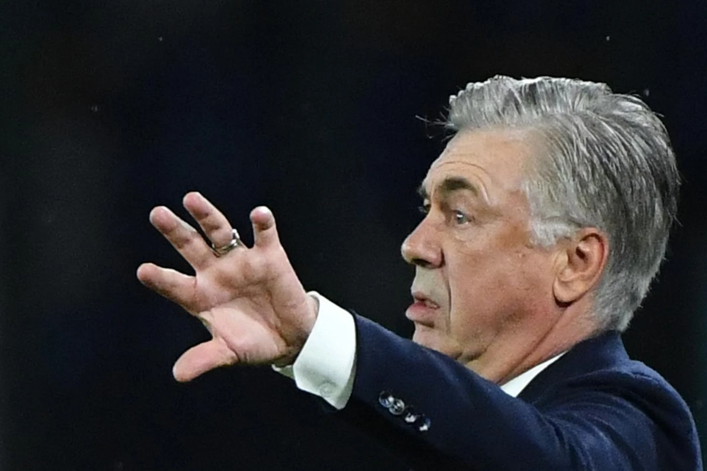 Carlo Ancelotti, caos Napoli. Voci dall'Argentina: "Dove andrà a gennaio". Ed è rivolta nello spogliatoio