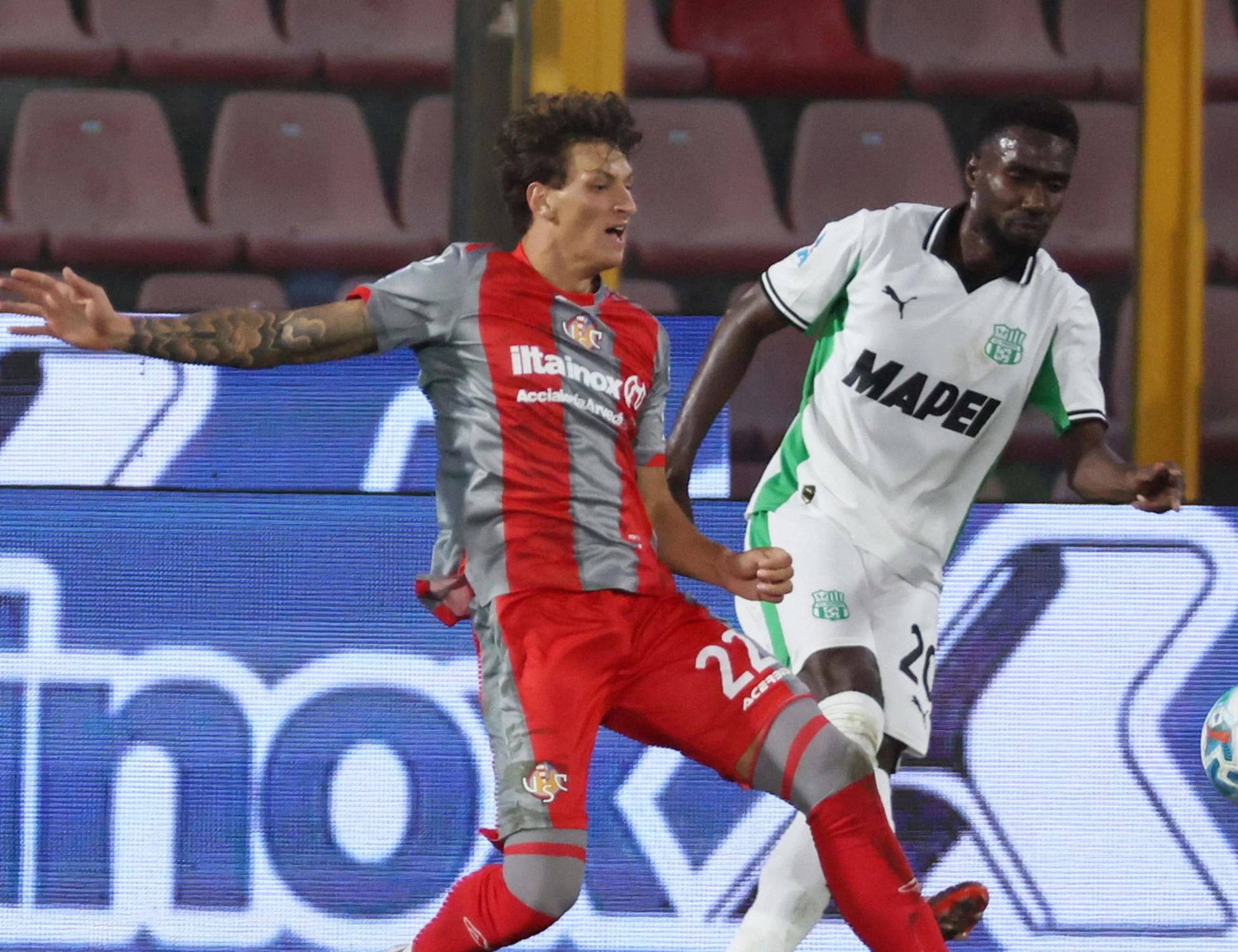 Floriani Mussolini brilla nella Cremonese: cosa spunta sulla maglietta, la sinistra impazzisce