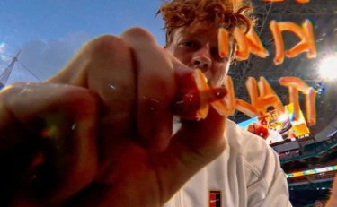 Sinner, Bezz e Kimi: l'intreccio di sms. Cosa sta succedendo