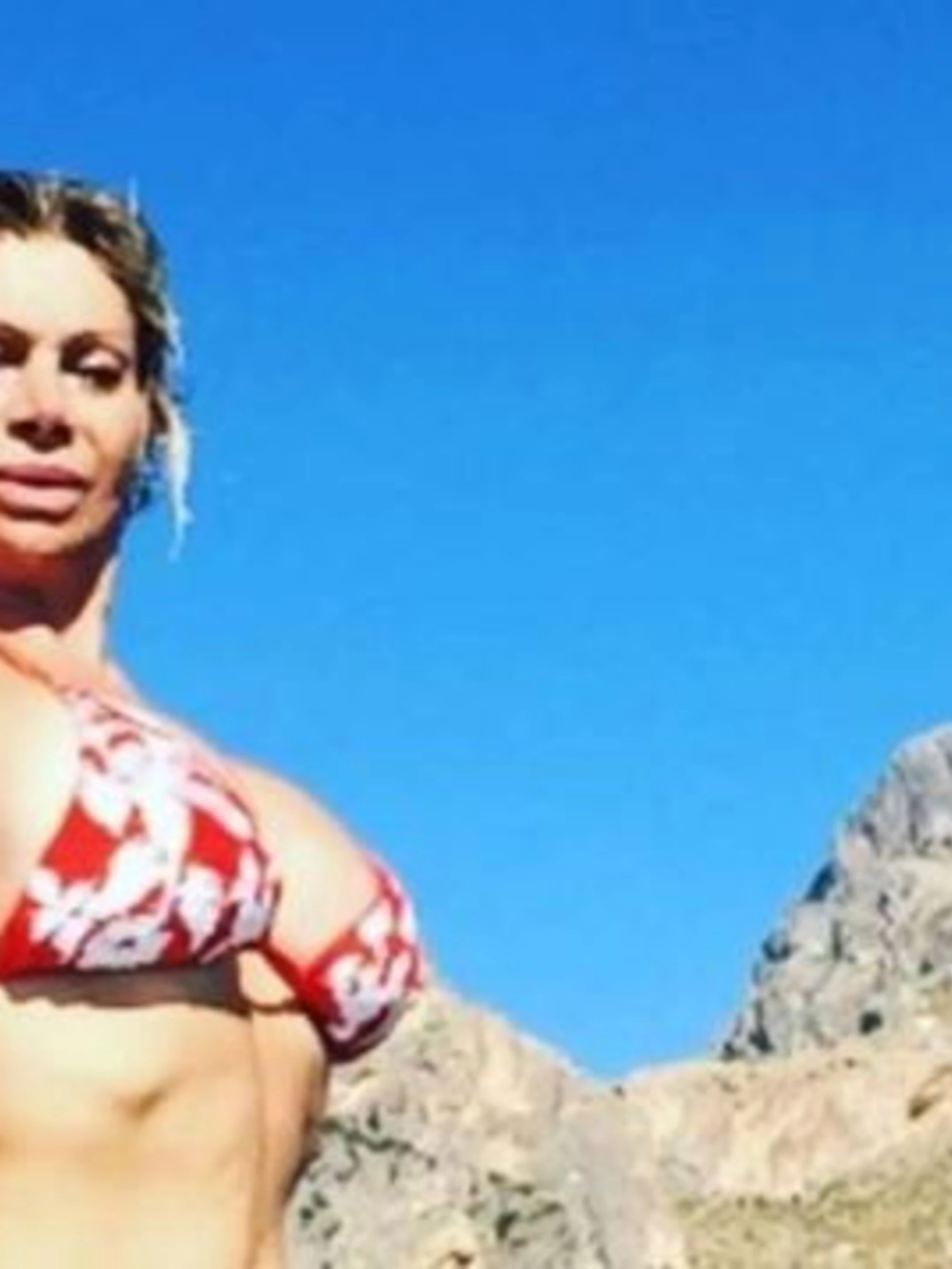 Carmen Russo sbotta: "In 40 anni di letto mi sarei accorta", la voce su Enzo Paolo